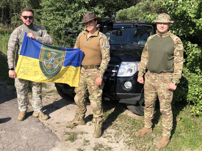Зображення збору '15 Авто & 15 Воїнів * 15 Бригад'